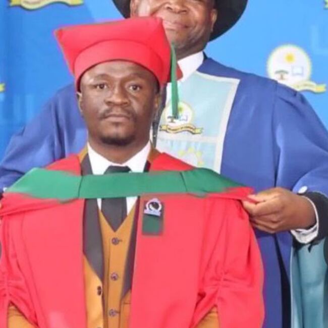 Portrait of Dr Madumetja Cyril Mathapo